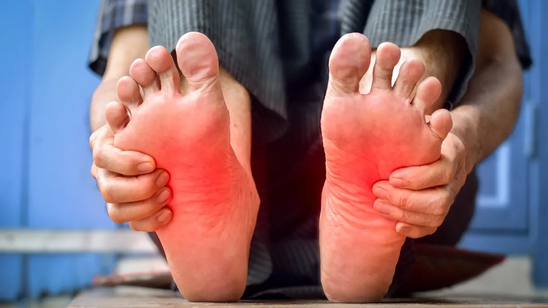 Neuropatia Periférica Induzida por Quimioterapia: 5 Causas, Sintomas e Tratamento · imagem ilustrativa